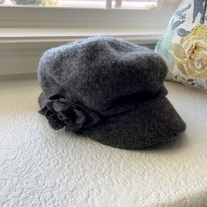 Ladies gray Wool Captains Hat